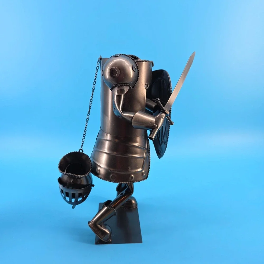 N/A handcrafted metal